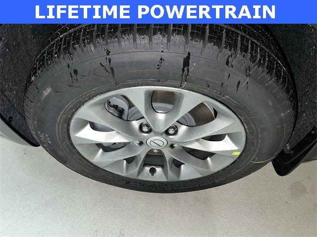 Thumbnail: 2026 Chrysler Pacifica - 8