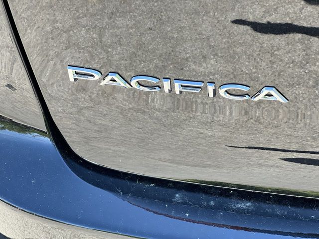 Thumbnail: 2027 Chrysler Pacifica - 7