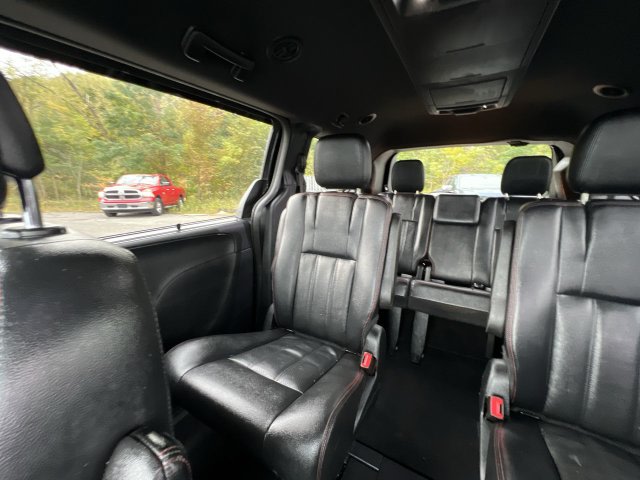 Thumbnail: 2017 Dodge Grand Caravan - 5