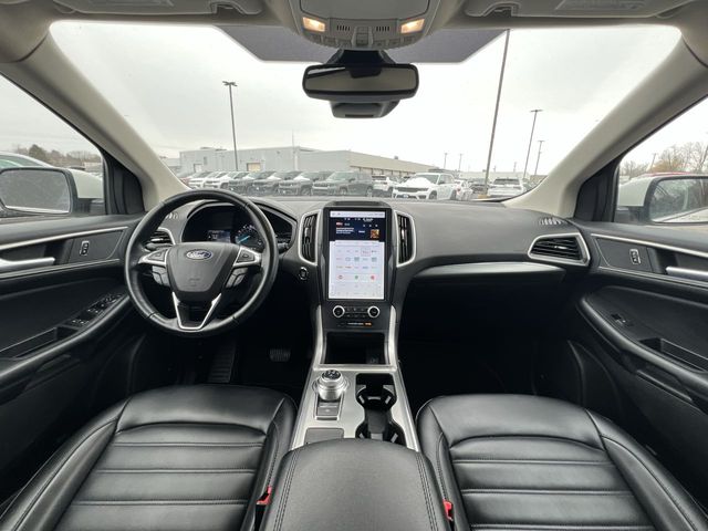 Thumbnail: 2022 Ford Edge - 8