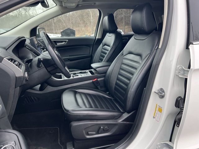 Thumbnail: 2022 Ford Edge - 9