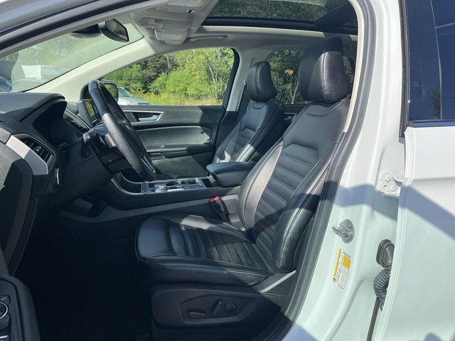 Thumbnail: 2022 Ford Edge - 12