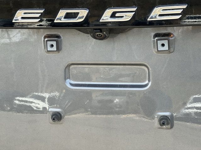 Thumbnail: 2022 Ford Edge - 24
