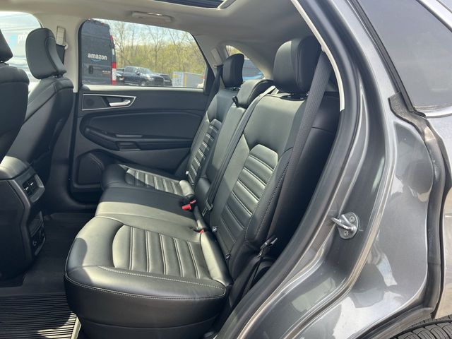 Thumbnail: 2022 Ford Edge - 25