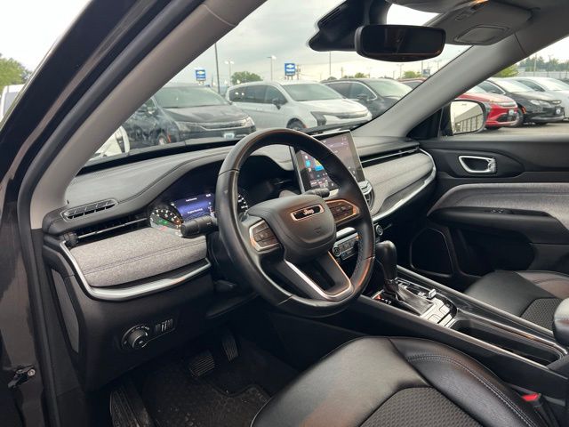 Thumbnail: 2022 Jeep Compass - 2