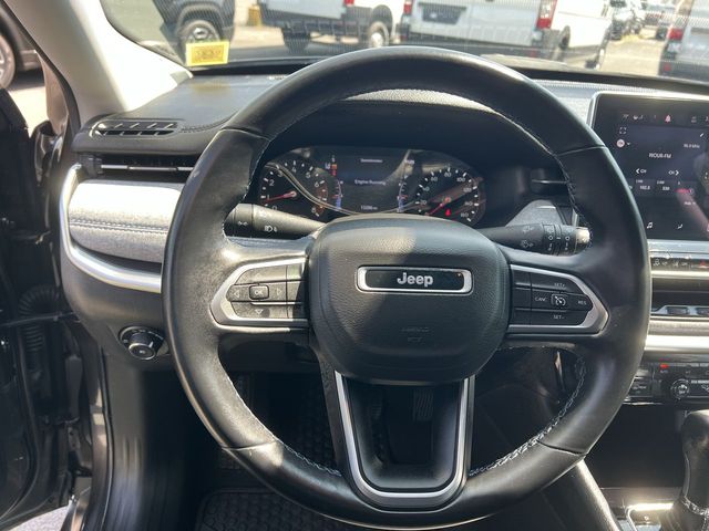 Thumbnail: 2022 Jeep Compass - 33