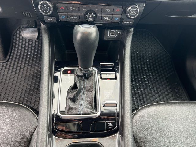 Thumbnail: 2022 Jeep Compass - 16