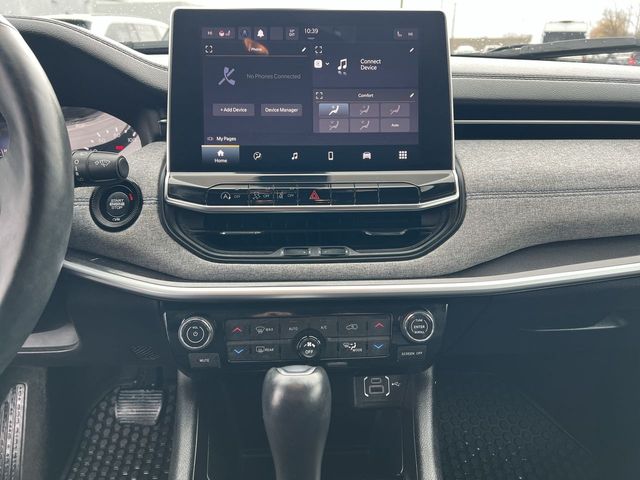 Thumbnail: 2022 Jeep Compass - 15