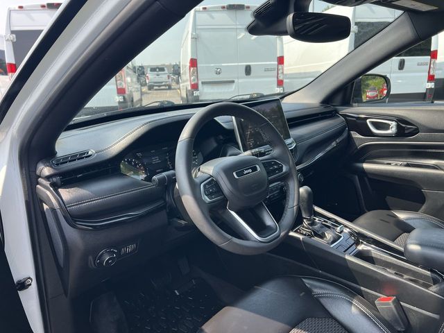 Thumbnail: 2023 Jeep Compass - 14
