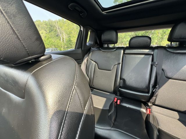 Thumbnail: 2023 Jeep Compass - 25
