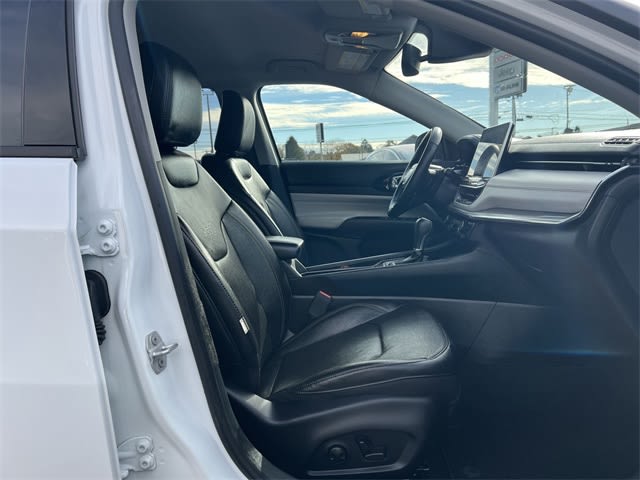 Thumbnail: 2022 Jeep Compass - 12