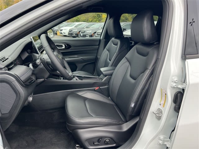 Thumbnail: 2026 Jeep Compass - 10