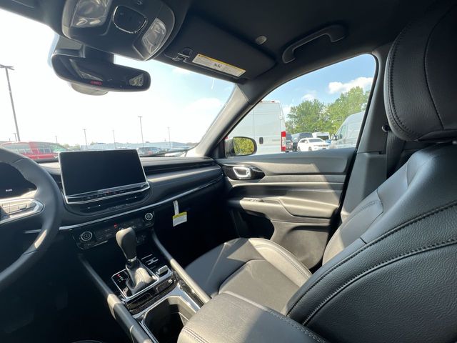 Thumbnail: 2026 Jeep Compass - 9