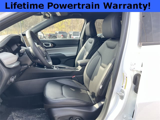 Thumbnail: 2025 Jeep Compass - 11