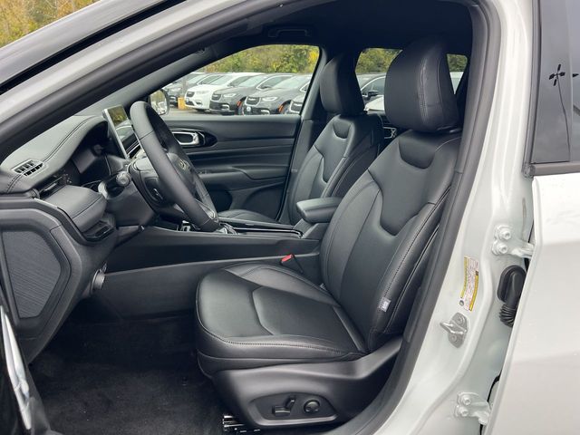 Thumbnail: 2026 Jeep Compass - 9