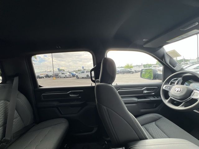 Thumbnail: 2026 RAM 1500 - 28