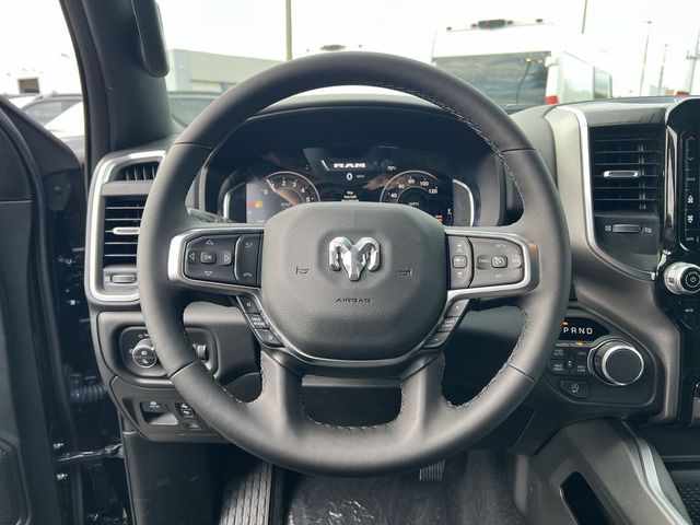 Thumbnail: 2026 RAM 1500 - 33