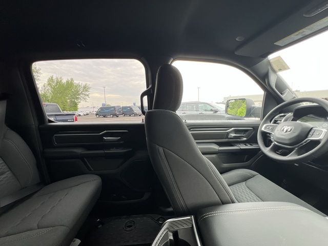 Thumbnail: 2026 RAM 1500 - 28