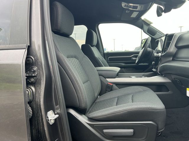 Thumbnail: 2026 RAM 1500 - 12