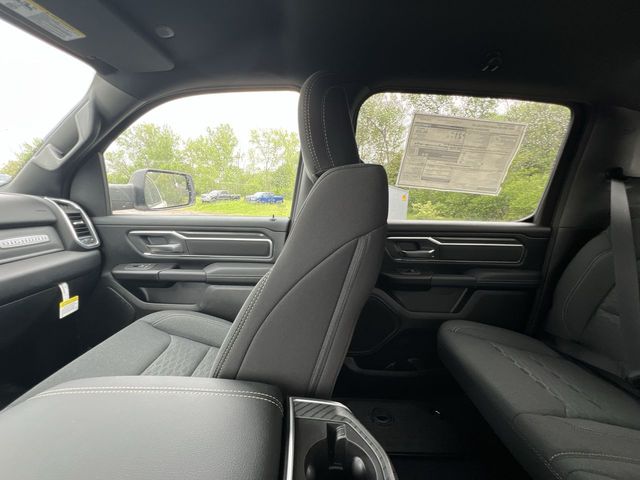Thumbnail: 2026 RAM 1500 - 25