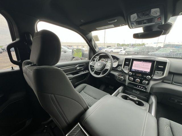 Thumbnail: 2026 RAM 1500 - 10