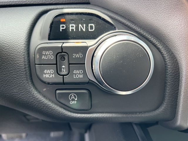 Thumbnail: 2026 RAM 1500 - 33