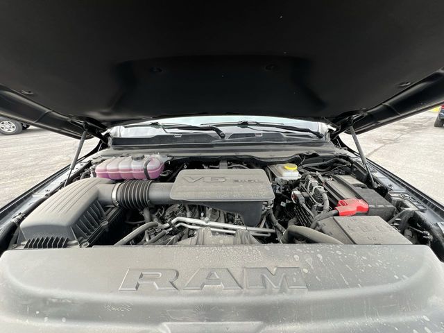 Thumbnail: 2026 RAM 1500 - 9