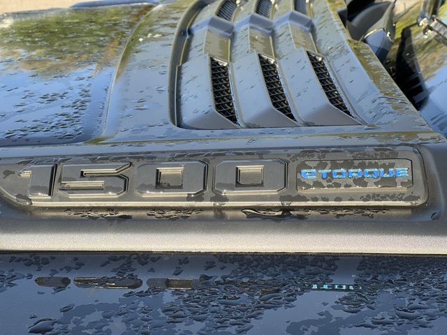 Thumbnail: 2026 RAM 1500 - 7