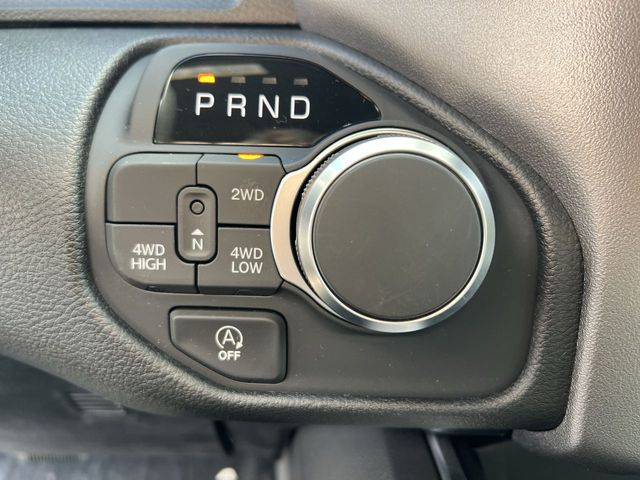 Thumbnail: 2026 RAM 1500 - 32