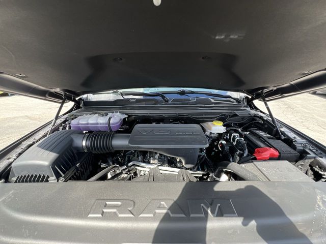 Thumbnail: 2026 RAM 1500 - 9