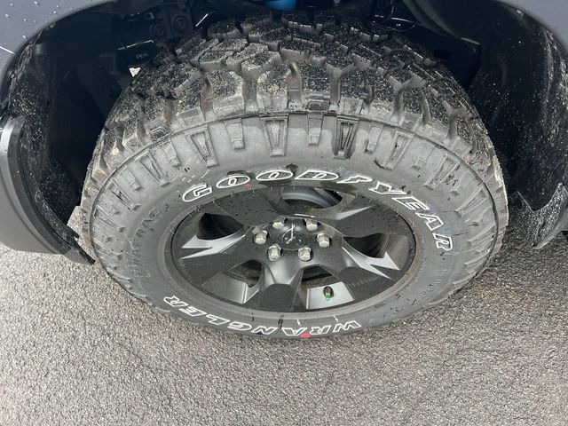 Thumbnail: 2026 RAM 1500 - 6