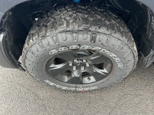 Thumbnail: 2026 RAM 1500 - 6