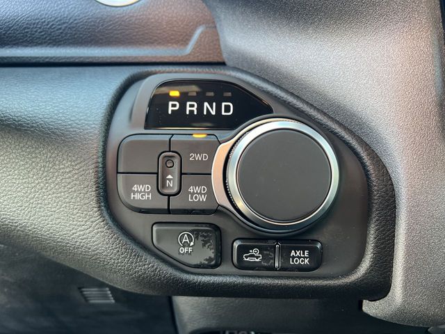 Thumbnail: 2026 RAM 1500 - 33