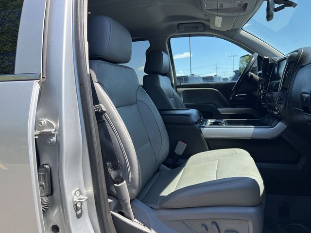 Thumbnail: 2018 Chevrolet Silverado 1500 - 12