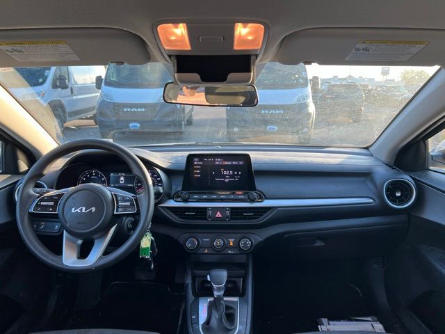 Thumbnail: 2024 Kia Forte - 10