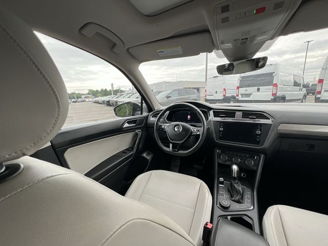 Thumbnail: 2021 Volkswagen Tiguan - 10