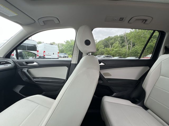 Thumbnail: 2021 Volkswagen Tiguan - 13