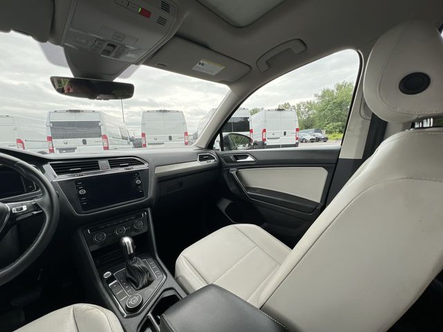 Thumbnail: 2021 Volkswagen Tiguan - 11