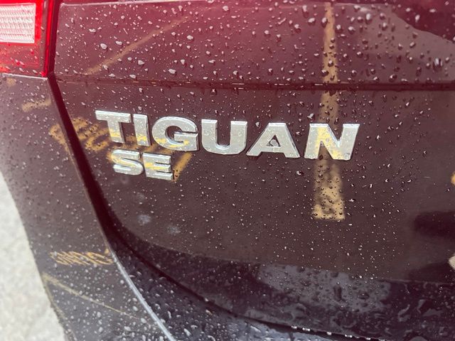 Thumbnail: 2021 Volkswagen Tiguan - 7