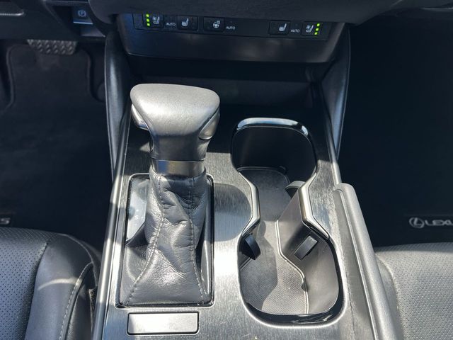 Thumbnail: 2024 Lexus ES - 17
