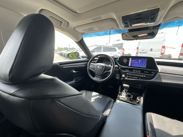 Thumbnail: 2024 Lexus ES - 14