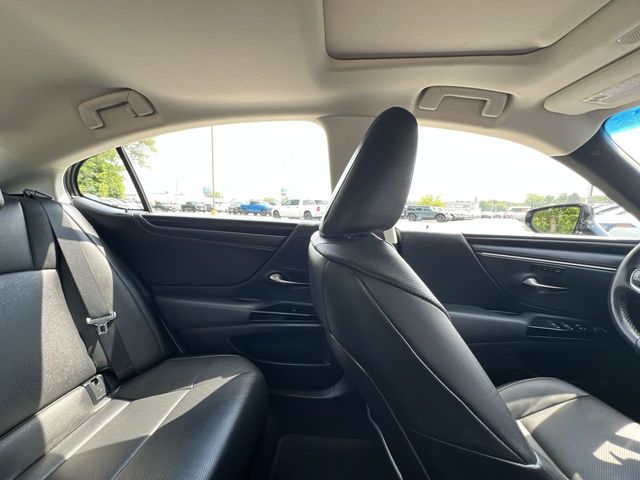 Thumbnail: 2024 Lexus ES - 29