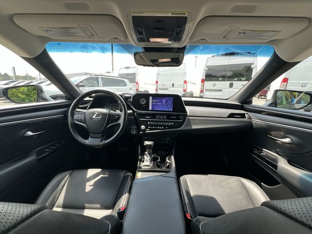Thumbnail: 2024 Lexus ES - 2