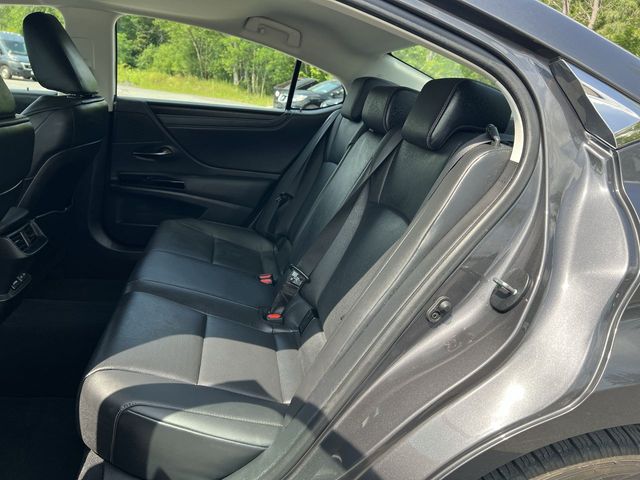 Thumbnail: 2024 Lexus ES - 32