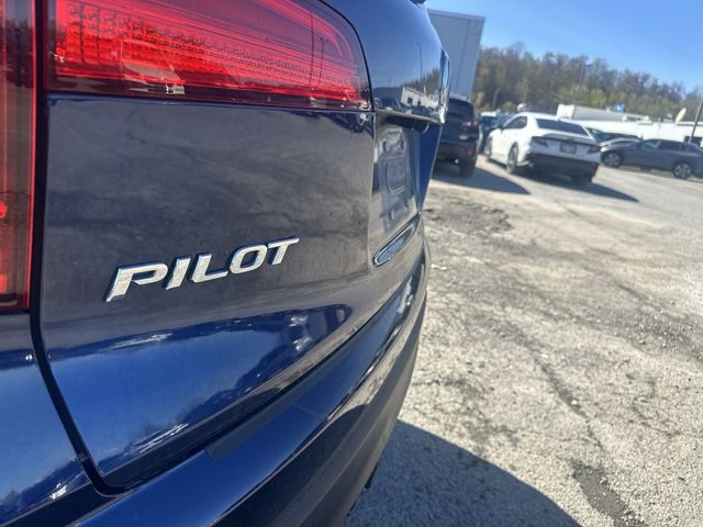 Thumbnail: 2016 Honda Pilot - 6