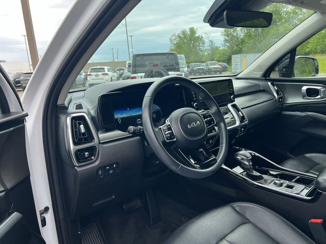 Thumbnail: 2023 Kia Sorento - 14