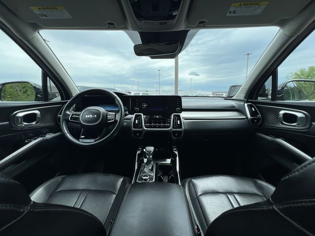 Thumbnail: 2023 Kia Sorento - 2