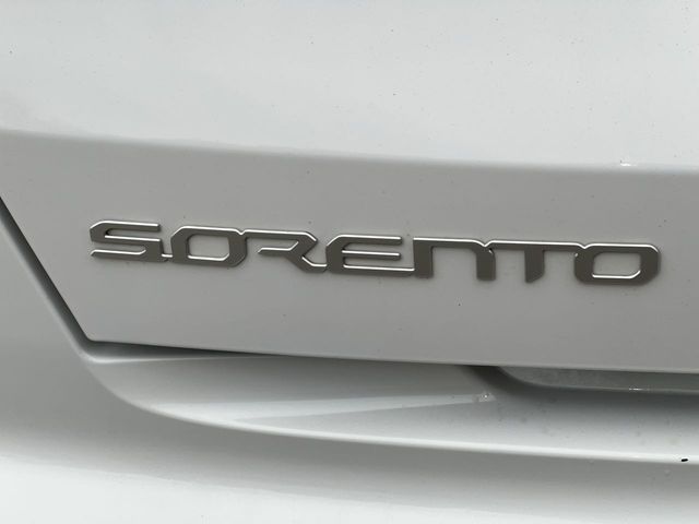 Thumbnail: 2023 Kia Sorento - 6