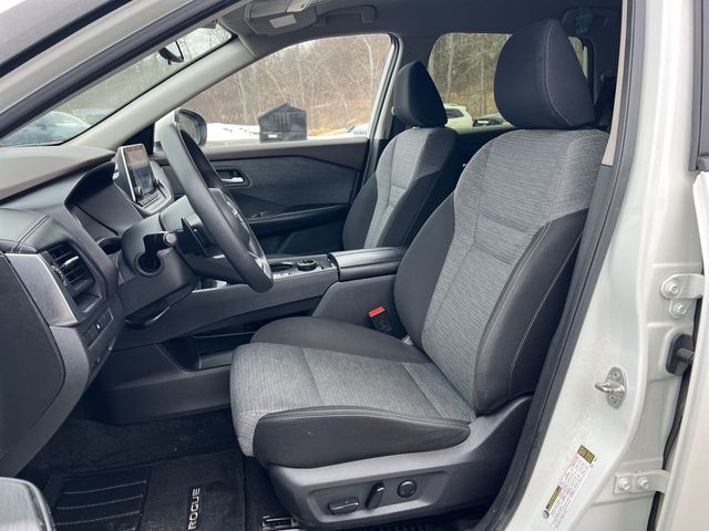 Thumbnail: 2023 Nissan Rogue - 9