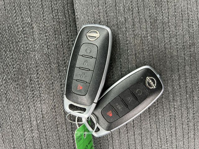 Thumbnail: 2023 Nissan Rogue - 17